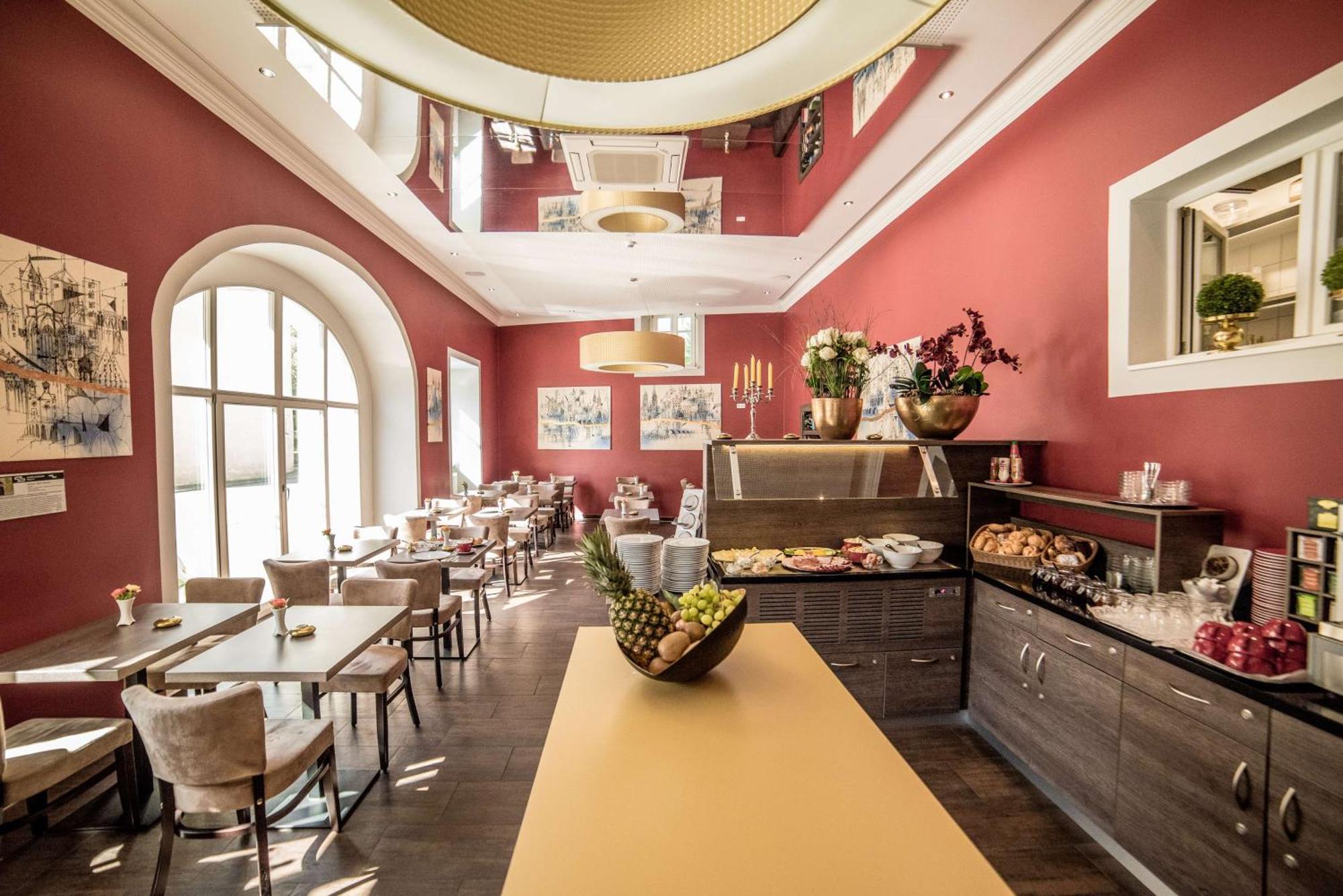 Jakob Hotel